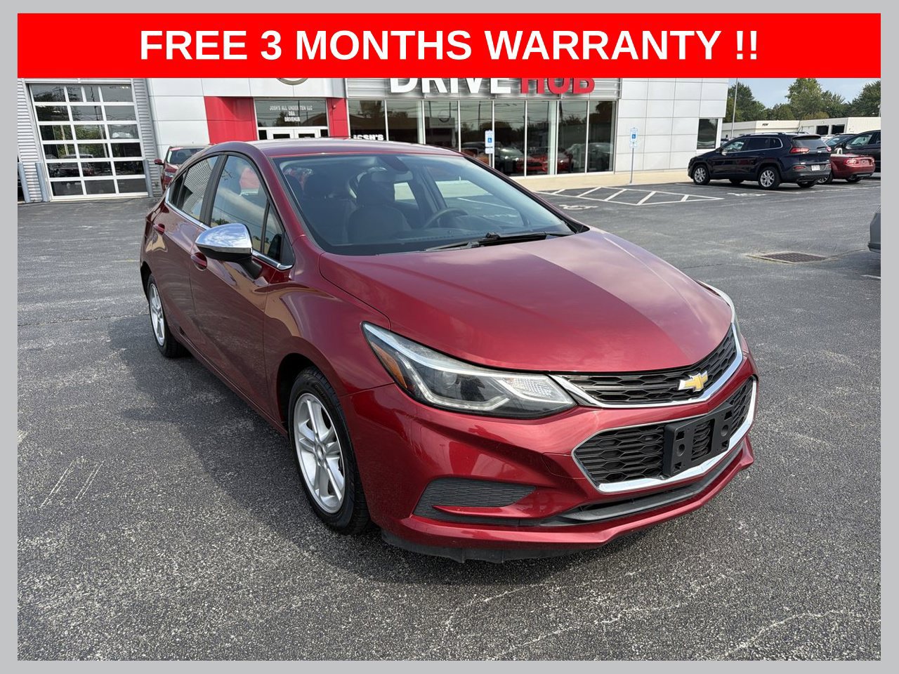 Used 2017 Chevrolet Cruze LT FWD image 1
