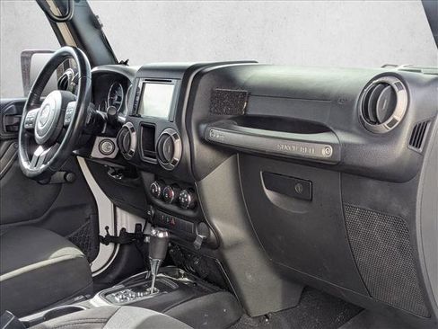 Used 2016 Jeep Wrangler Unlimited Sport w/ Connectivity Group image 13