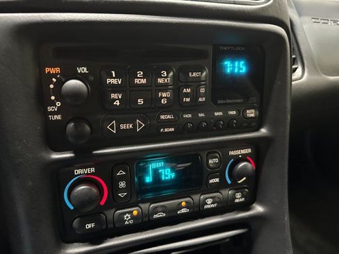 Used 2001 Chevrolet Corvette Z06 RWD image 35