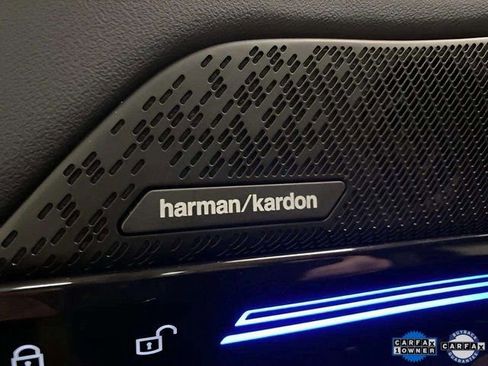 Used 2025 BMW 530i xDrive image 26