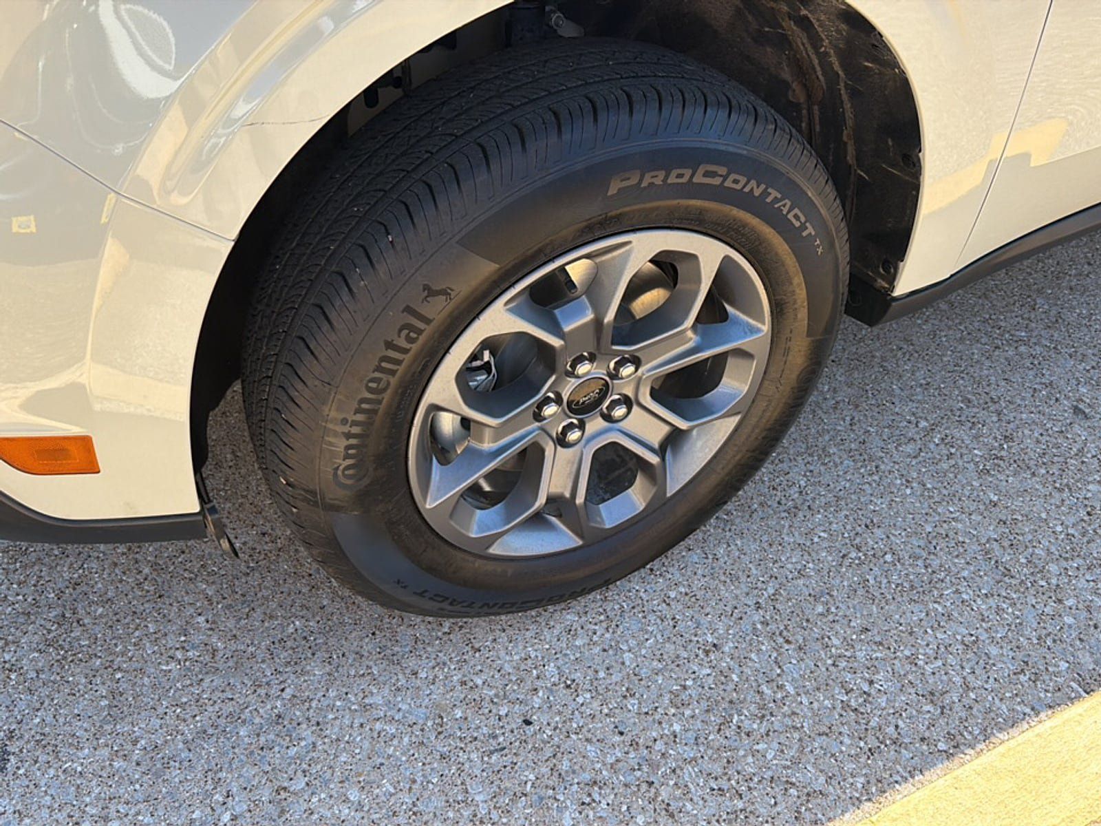 Used 2025 Ford Maverick XLT w/ Equipment Group 302A AWD/4WD image 6