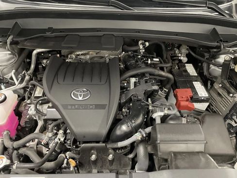 Used 2024 Toyota Grand Highlander XLE image 39