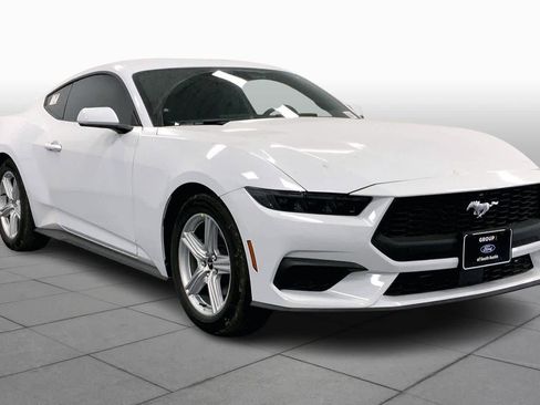 New 2026 Ford Mustang Coupe image 3