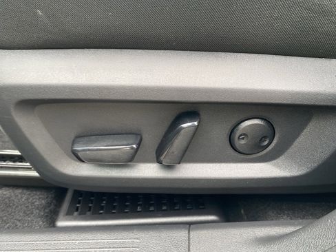 Used 2022 Nissan Rogue SV image 23