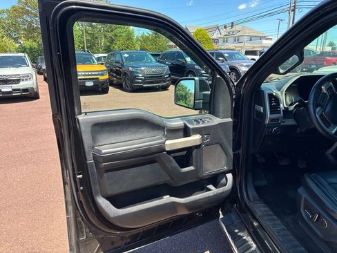 Used 2017 Ford F150 Lariat w/ Equipment Group 502A Luxury AWD/4WD image 11