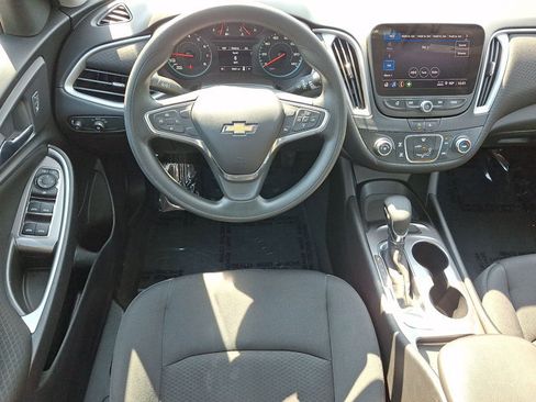 Used 2021 Chevrolet Malibu LS FWD image 22