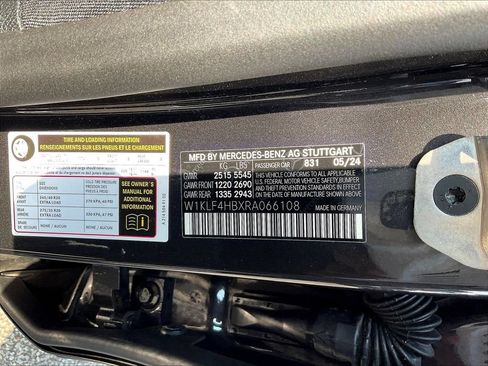 Used 2024 Mercedes-Benz E 350 4MATIC Sedan image 6