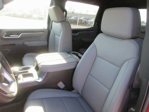 New 2026 GMC Sierra 1500 SLT w/ SLT Premium Package image 14