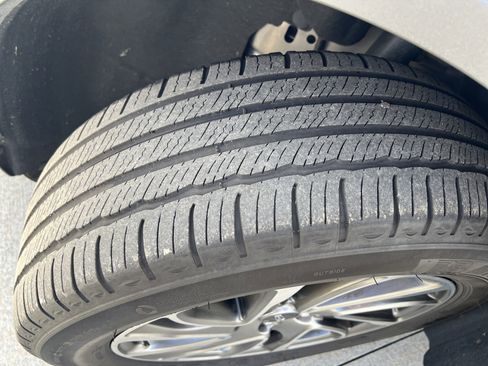 Used 2021 Lincoln Corsair FWD w/ Equipment Group 101A image 12