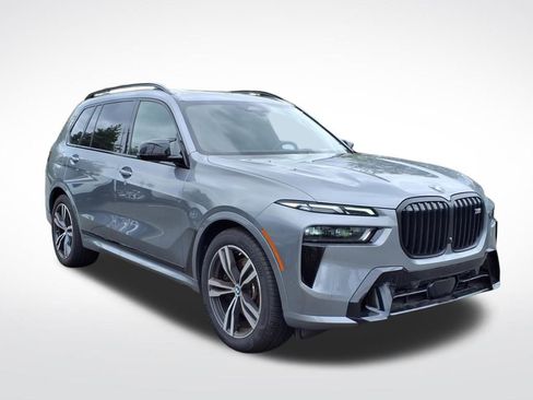Used 2024 BMW X7 M60i w/ M Sport Professional Package image 3