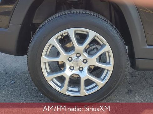 Used 2022 Jeep Compass Latitude image 6