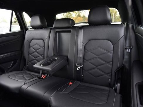 New 2026 Volkswagen Atlas Cross Sport SE image 22