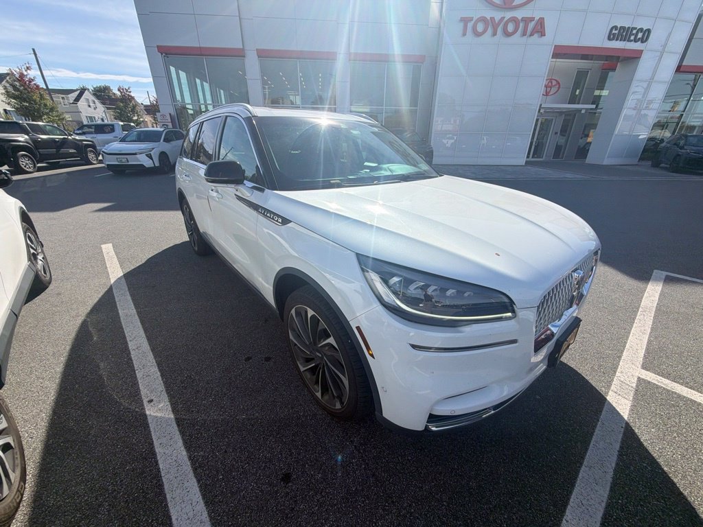 Used 2024 Lincoln Aviator Reserve w/ Equipment Group 201A AWD/4WD image 1