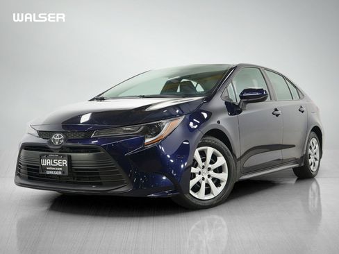 Used 2024 Toyota Corolla LE image 1