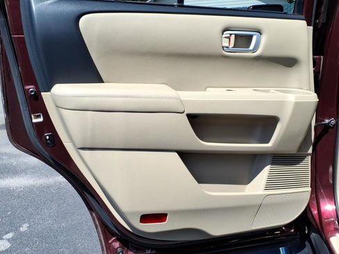 Used 2013 Honda Pilot Touring image 21