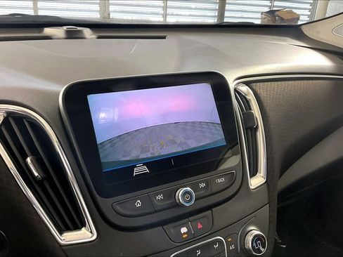 Used 2020 Chevrolet Malibu LT FWD image 20