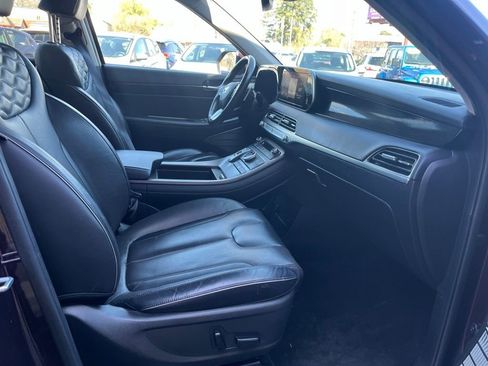Used 2021 Hyundai Palisade Limited w/ Cargo Package image 3