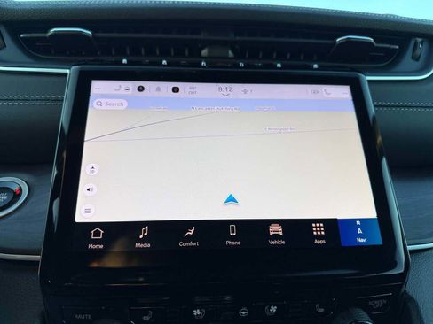 New 2025 Jeep Grand Cherokee L Limited w/ Luxury Tech Group II image 32