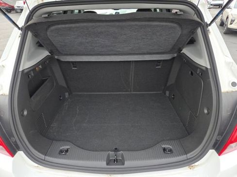 Certified 2022 Chevrolet Trax LT w/ LT Convenience Package image 21