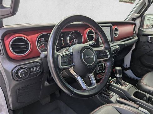 Used 2022 Jeep Gladiator Rubicon AWD/4WD image 12