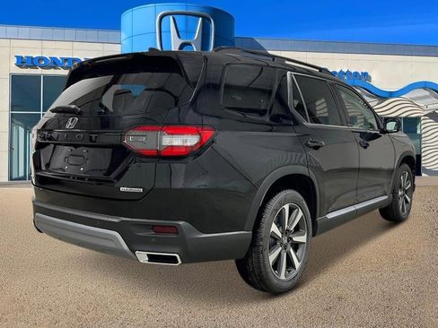 New 2025 Honda Pilot Touring image 15