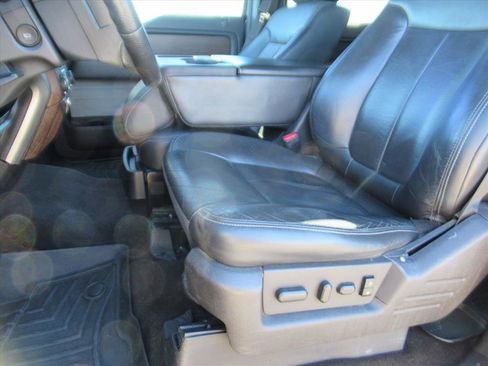 Used 2014 Ford F150 Lariat w/ Lariat Chrome Package image 16