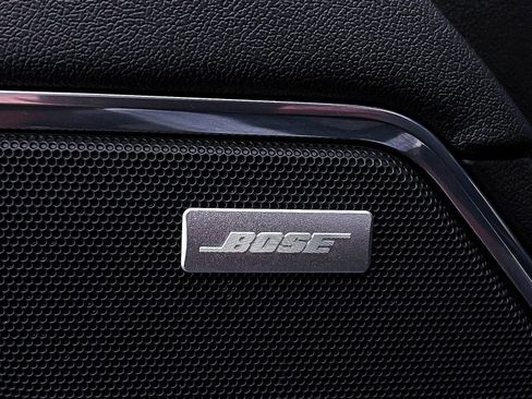 Used 2024 Chevrolet Silverado 1500 LT Trail Boss w/ LT Trail Boss Premium Package AWD/4WD image 4