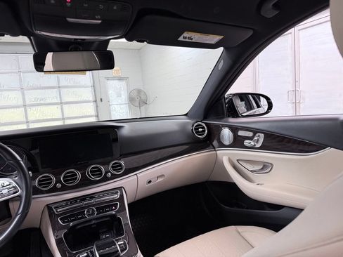Used 2019 Mercedes-Benz E 300 image 33