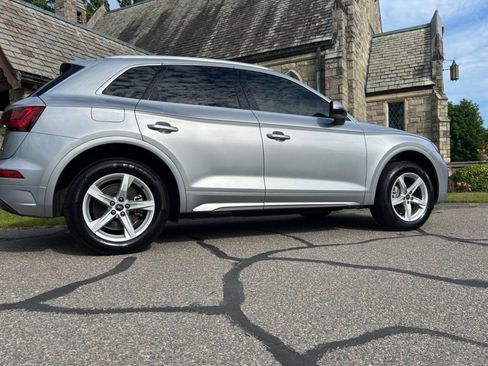 Used 2023 Audi Q5 2.0T Premium w/ Convenience Package AWD/4WD image 26