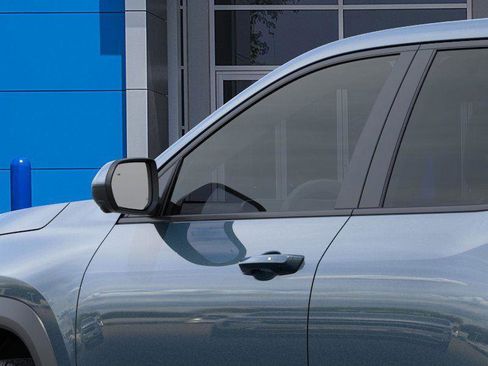 New 2026 Chevrolet Equinox LT image 12