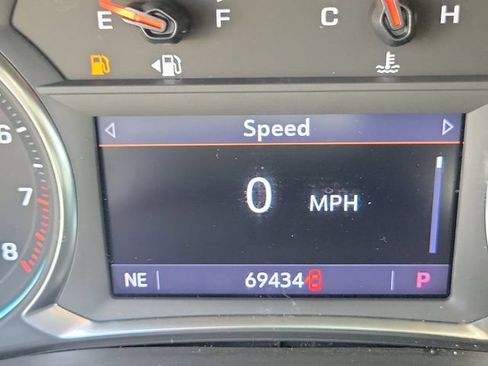 Certified 2023 Chevrolet Traverse LT FWD image 30
