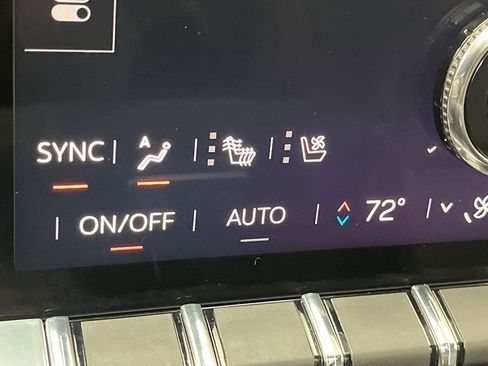Certified 2025 GMC Yukon Denali w/ Sun & Power Step Package AWD/4WD image 30