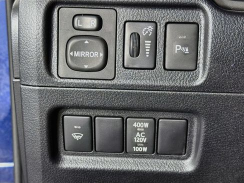 Used 2017 Toyota 4Runner Limited AWD/4WD image 15