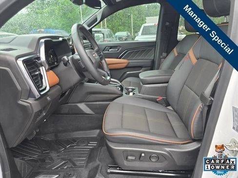 Used 2024 GMC Canyon AT4 AWD/4WD image 8