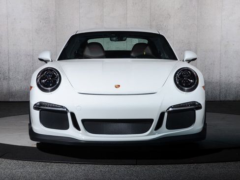 Used 2016 Porsche 911 R image 14