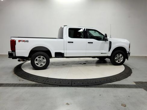 Used 2025 Ford F250 XLT w/ FX4 Off-Road Package AWD/4WD image 9