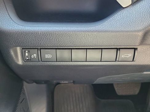 Used 2025 Toyota RAV4 XLE w/ Convenience Package FWD image 24