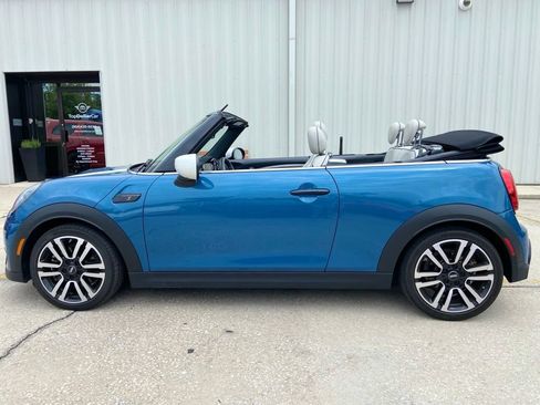 Used 2024 MINI Cooper S w/ Signature Upholstery Package FWD image 14
