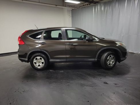 Used 2015 Honda CR-V LX image 9