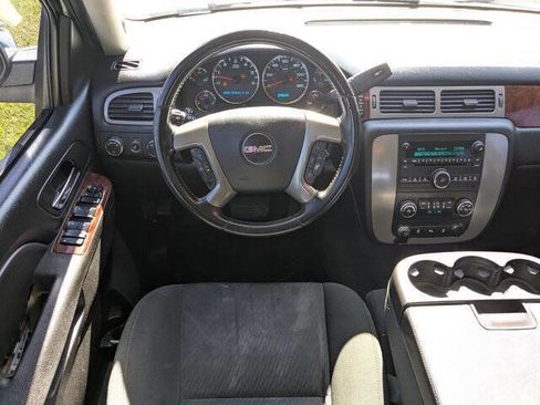 Used 2014 GMC Yukon SLE image 28