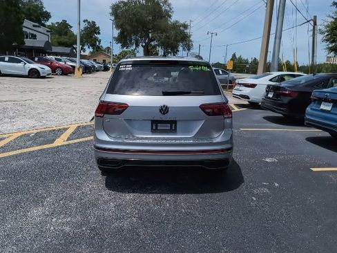 Certified 2023 Volkswagen Tiguan SE R-Line FWD image 6