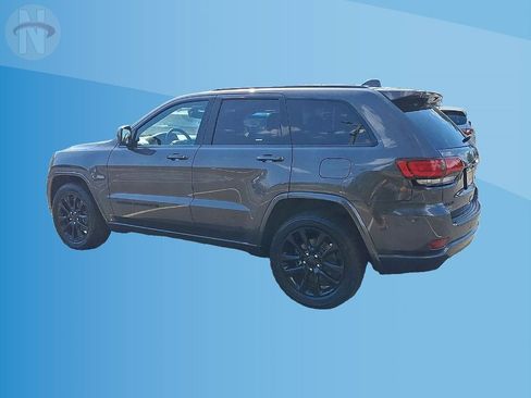 Used 2020 Jeep Grand Cherokee Altitude AWD/4WD image 6