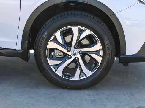 Used 2020 Subaru Outback Limited XT AWD/4WD image 9