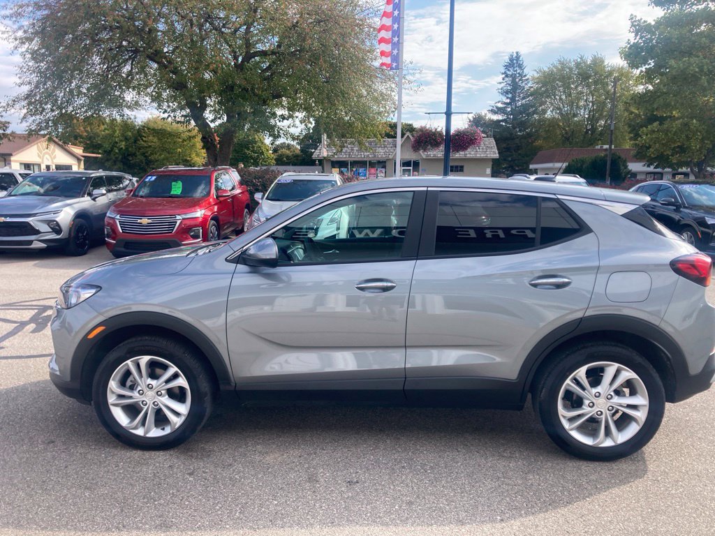 Certified 2023 Buick Encore GX Preferred w/ Cold Weather Comfort Package AWD/4WD image 8