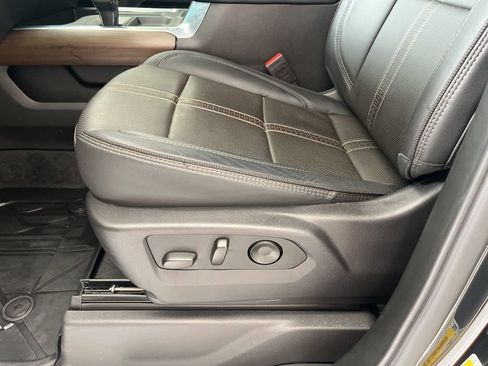 Used 2024 Chevrolet Silverado 1500 High Country w/ Midnight Edition image 16