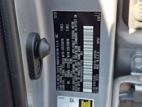 Certified 2024 Toyota Corolla Cross XLE FWD image 29