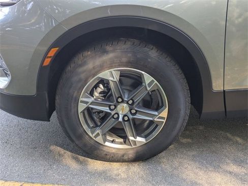 New 2025 Chevrolet Blazer LT image 7