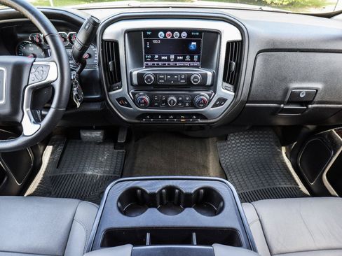 Used 2017 GMC Sierra 1500 SLT w/ SLT Preferred Package AWD/4WD image 28