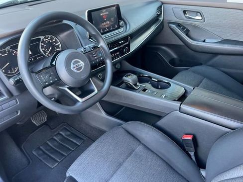 Used 2021 Nissan Rogue SV image 10