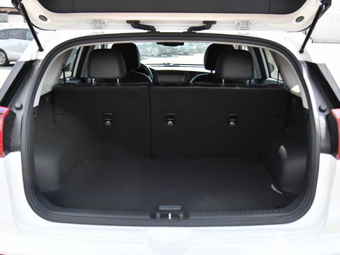 Used 2022 Kia Niro EX FWD image 40